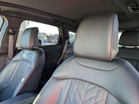 Used 2025 Kia Sportage X-Line w/ Premium Package image 11