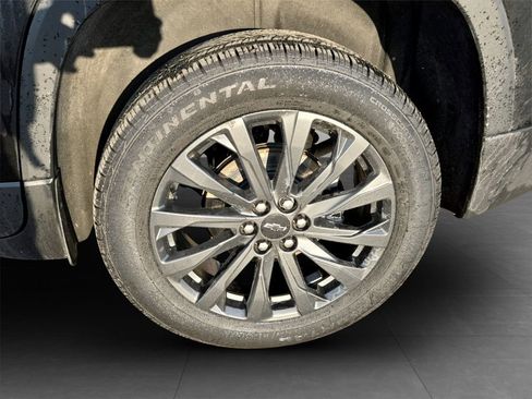 Used 2023 Chevrolet Traverse RS w/ LPO, Floor Liner Package image 35