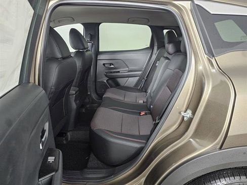 New 2026 Nissan Kicks SR w/ Cold Weather Package image 21