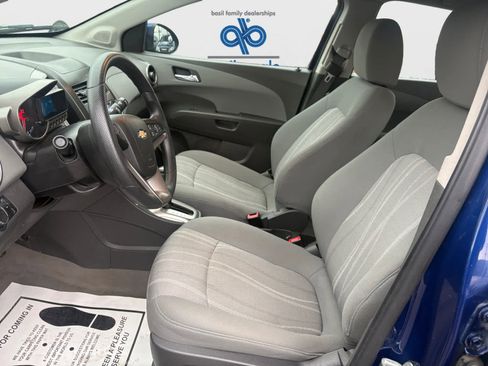 Used 2014 Chevrolet Sonic LT FWD image 8