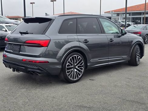 New 2026 Audi SQ7 Premium Plus AWD/4WD image 3