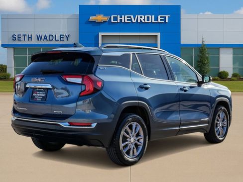 Used 2024 GMC Terrain SLT image 7