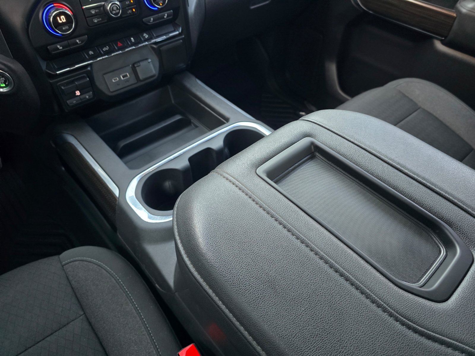 Used 2021 Chevrolet Silverado 1500 LT Trail Boss w/ LPO, Dark Essentials Package AWD/4WD image 20