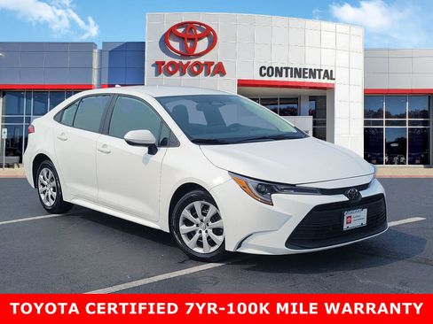 Certified 2025 Toyota Corolla LE FWD image 1