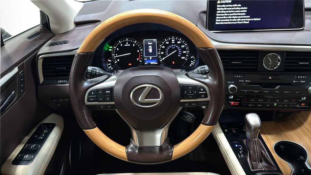 Used 2018 Lexus RX 350L AWD image 19