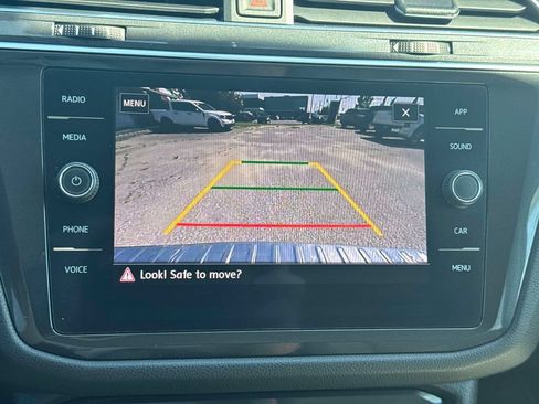Used 2019 Volkswagen Tiguan SE AWD/4WD image 26