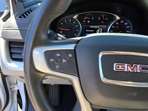 Used 2023 GMC Terrain SLE w/ Driver Convenience Package FWD image 16