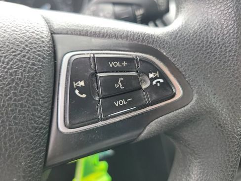 Used 2015 Ford Focus SE w/ Reverse Sensing Package FWD image 16