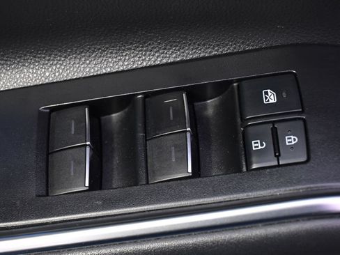 Used 2021 Toyota Highlander Platinum AWD/4WD image 24