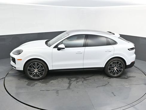 Used 2026 Porsche Cayenne Coupe AWD/4WD image 28