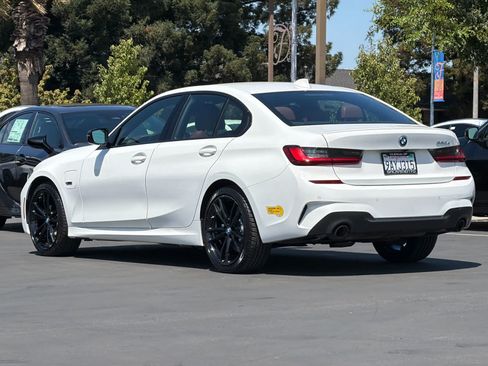 Used 2022 BMW 330e w/ M Sport Package RWD image 7