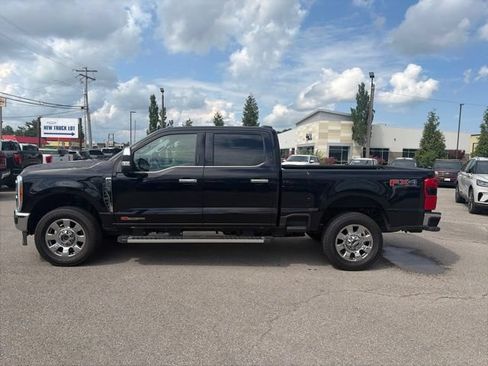 Used 2023 Ford F250 Lariat w/ Chrome Package AWD/4WD image 3