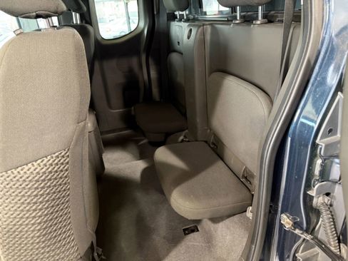 Used 2019 Nissan Frontier SV image 10