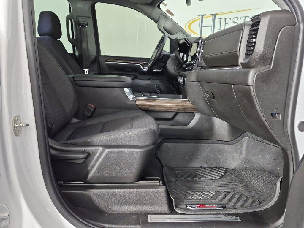 Used 2024 Chevrolet Silverado 2500 LT w/ Z71 Sport Edition AWD/4WD image 35