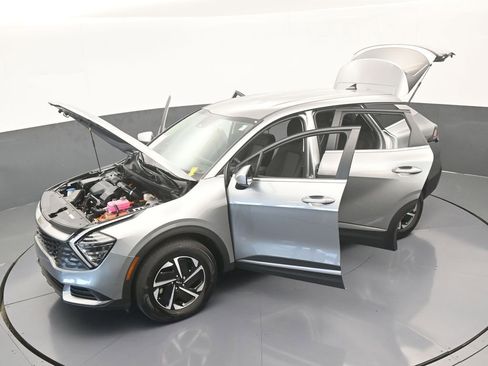 Used 2024 Kia Sportage LX image 65