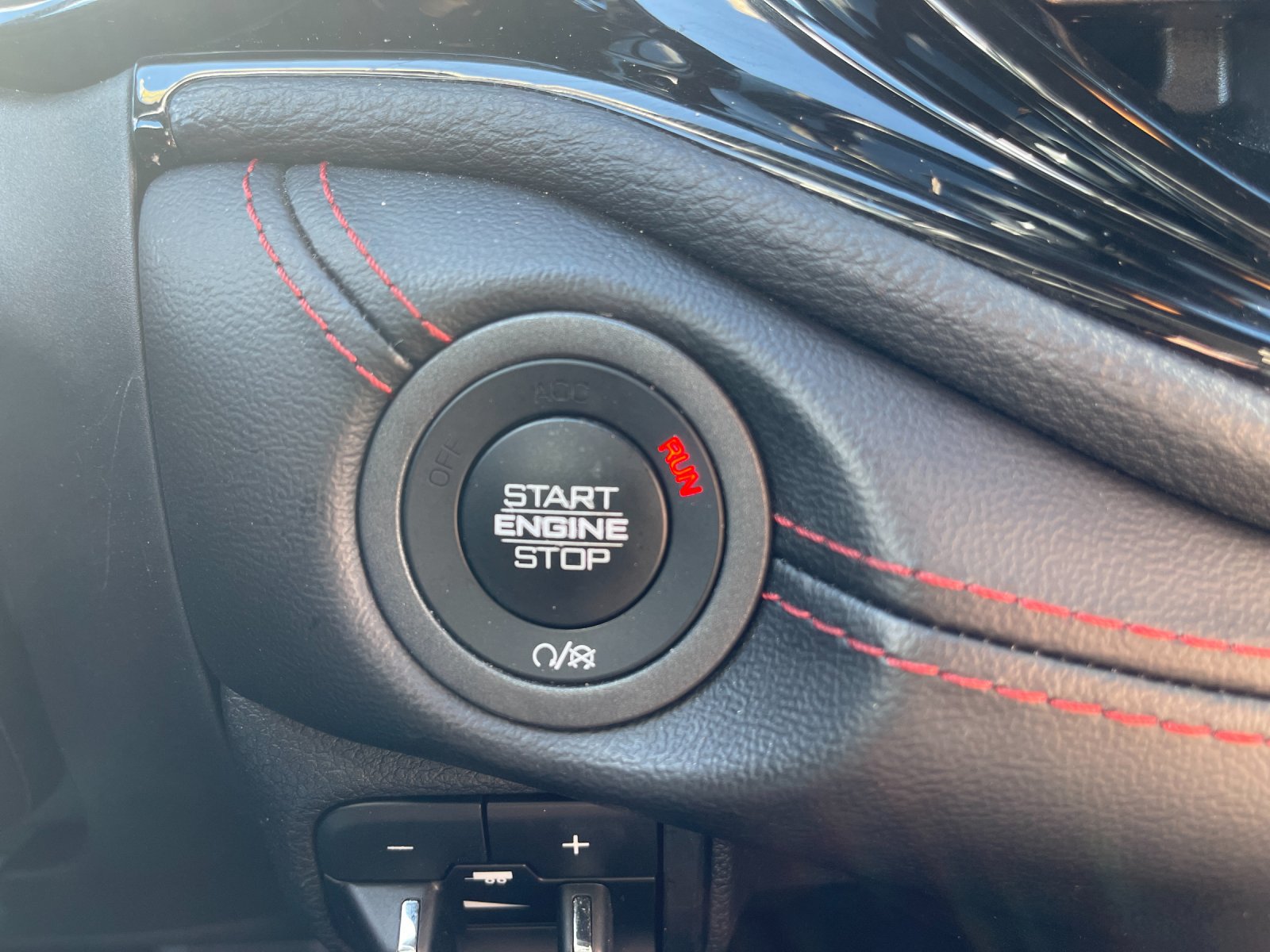 Used 2025 Dodge Durango R/T AWD/4WD image 27