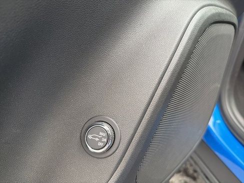 Used 2024 Chevrolet Blazer LT w/ Convenience Package image 17