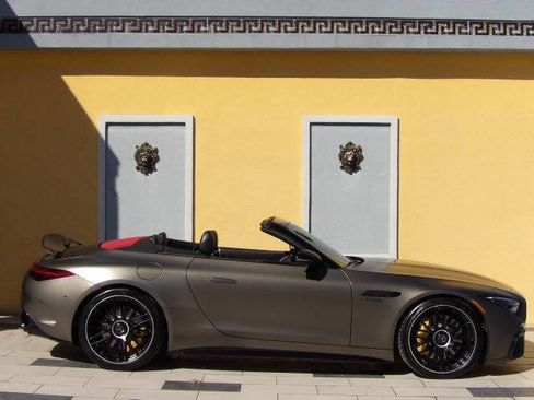 Used 2022 Mercedes-Benz SL 63 AMG 4MATIC image 23