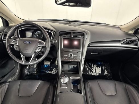 Used 2017 Ford Fusion Titanium AWD/4WD image 15
