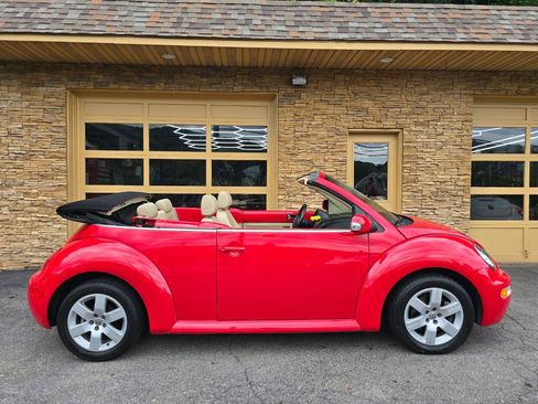 Used 2004 Volkswagen Beetle GLS FWD image 25