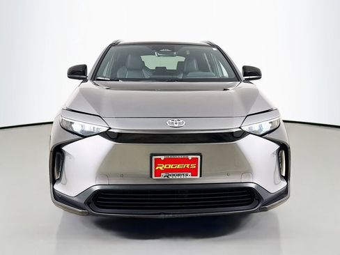 Used 2025 Toyota bZ4X XLE w/ Weather Package image 2