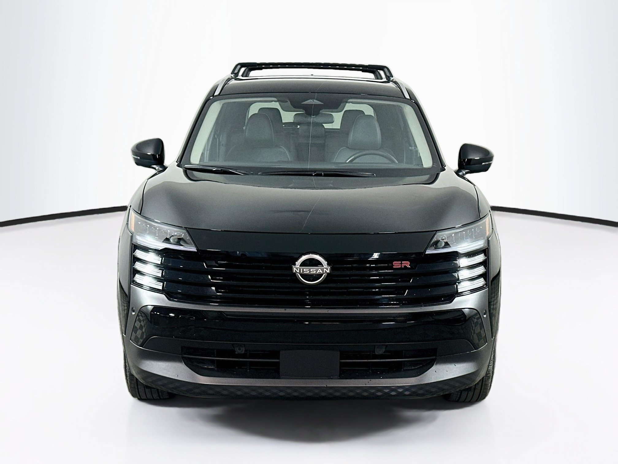 Used 2026 Nissan Kicks SR FWD image 2