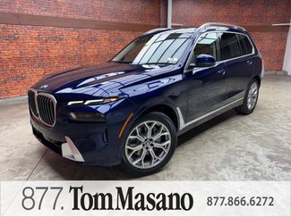 Used 2027 BMW X7 xDrive40i AWD/4WD video 1