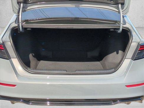 Used 2024 Honda Accord Sport image 6