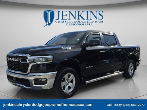 Used 2025 RAM 1500 Big Horn AWD/4WD image 10