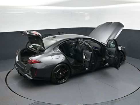 New 2026 BMW M5 w/ Executive Package AWD/4WD image 50