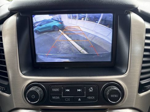 Used 2017 GMC Yukon Denali image 38