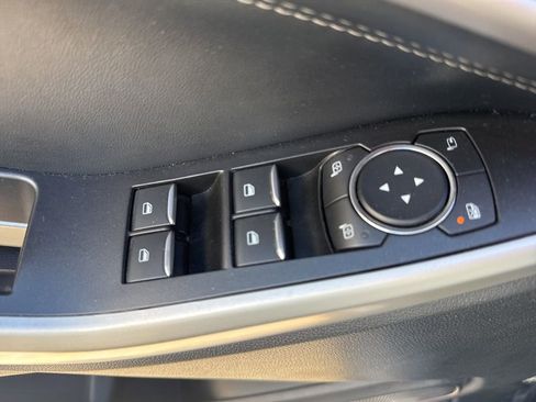 Used 2021 Ford Explorer Limited w/ Equipment Group 301A image 10