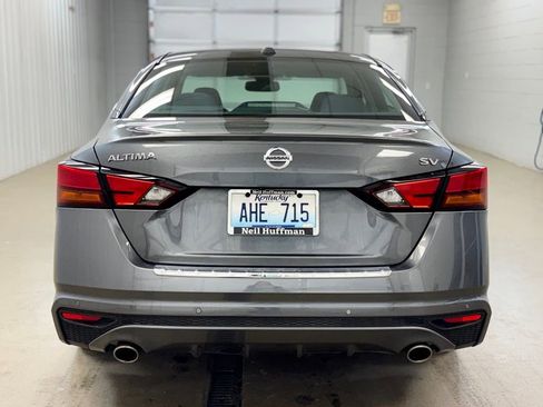 Used 2019 Nissan Altima 2.5 SV image 6