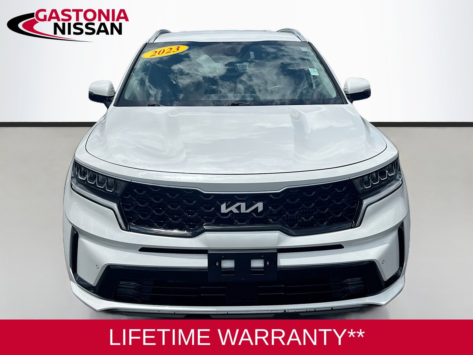 Used 2023 Kia Sorento EX AWD/4WD image 2