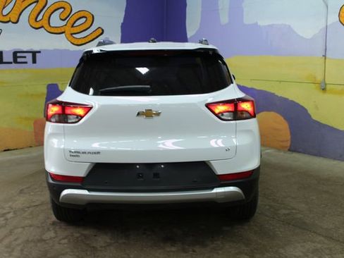 Used 2025 Chevrolet TrailBlazer LT w/ Convenience Package image 7