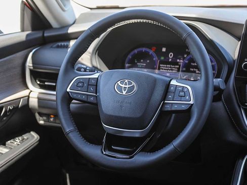 New 2026 Toyota Grand Highlander AWD image 16