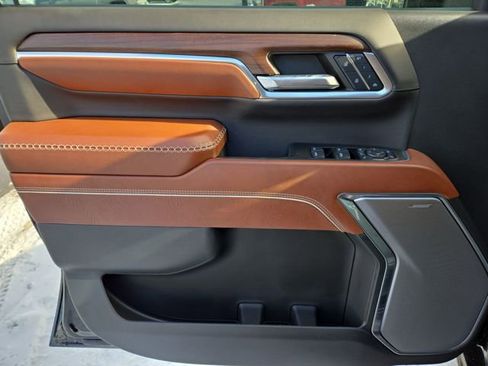 Used 2024 GMC Sierra 2500 Denali Ultimate image 14