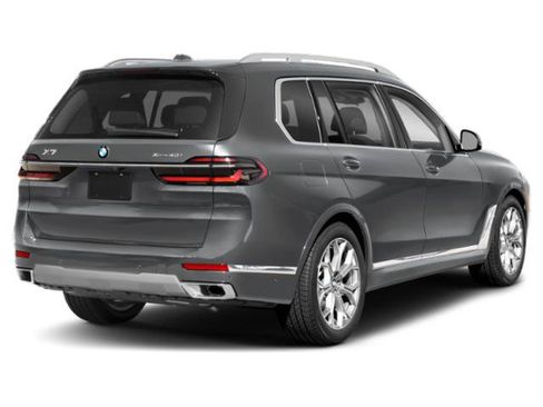 Used 2024 BMW X7 xDrive40i w/ M Sport Package AWD/4WD image 2