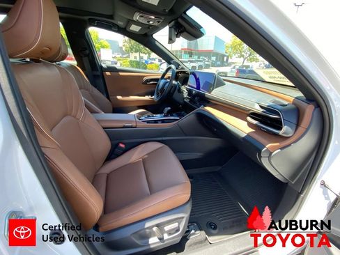 Certified 2025 Toyota Crown Signia w/ Advanced Technology Package AWD/4WD image 14