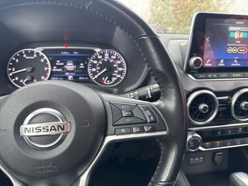 Used 2022 Nissan Sentra SV image 17