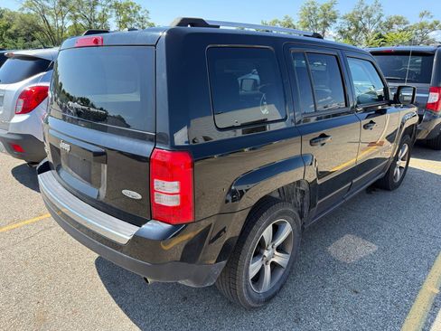 Used 2017 Jeep Patriot High Altitude AWD/4WD image 2