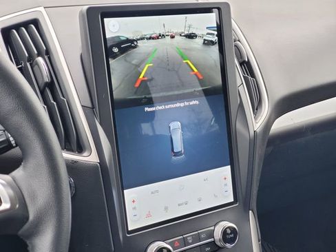 Used 2024 Ford Edge SEL w/ Convenience Package image 20