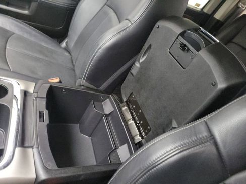 Used 2018 RAM 3500 Laramie image 31