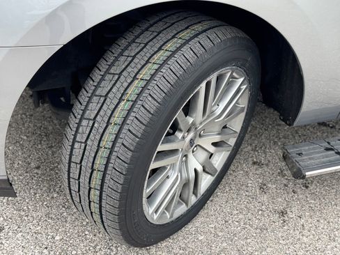 Used 2024 Ford Expedition Limited AWD/4WD image 44