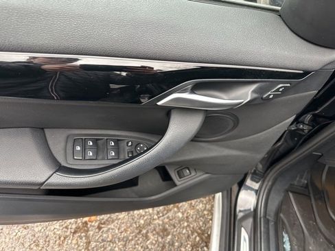 Used 2018 BMW X1 xDrive28i image 14