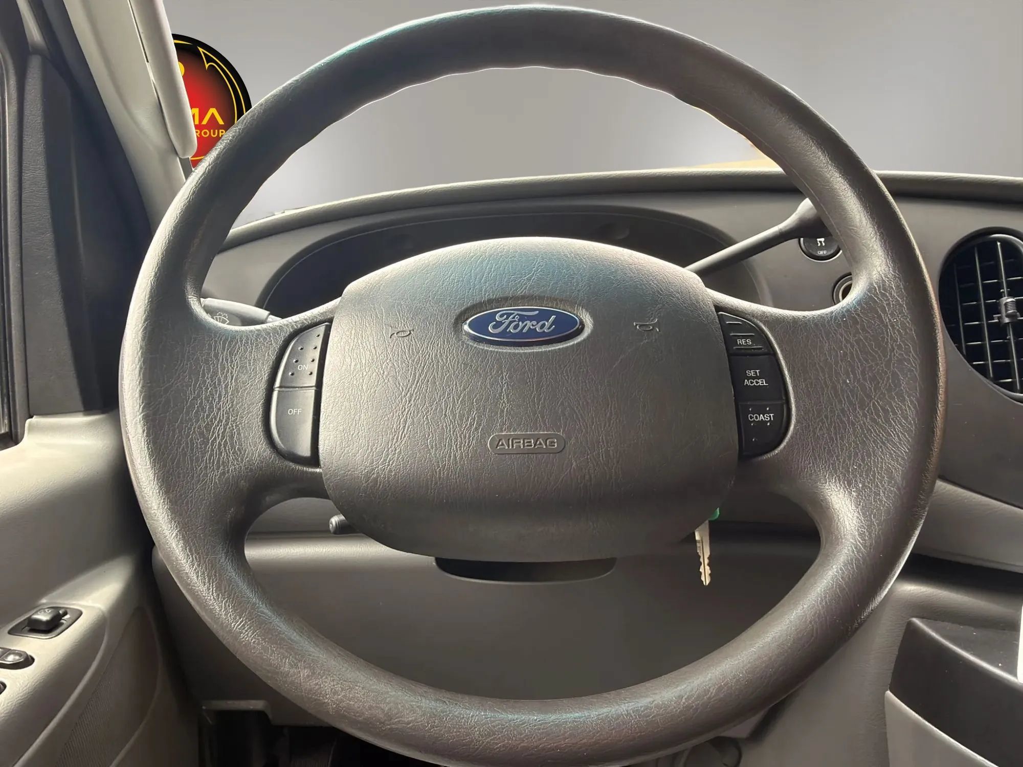 Used 2008 Ford E-350 and Econoline 350 XLT RWD image 22