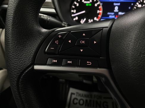 Certified 2025 Nissan Altima 2.5 SV FWD image 44