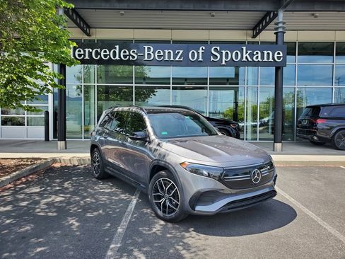 Used 2023 Mercedes-Benz EQB 350 4MATIC SUV image 2