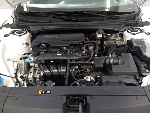 Certified 2025 Kia K4 FWD image 8