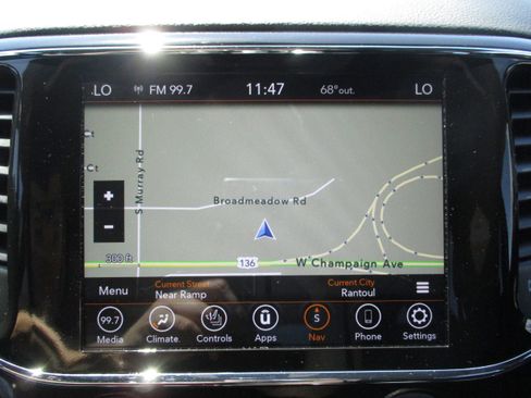 Used 2022 Jeep Grand Cherokee Laredo X image 25